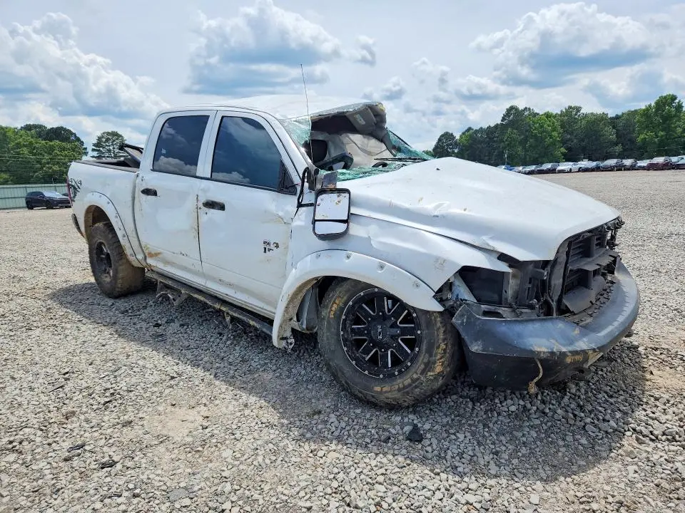 2016 RAM 1500 ST  