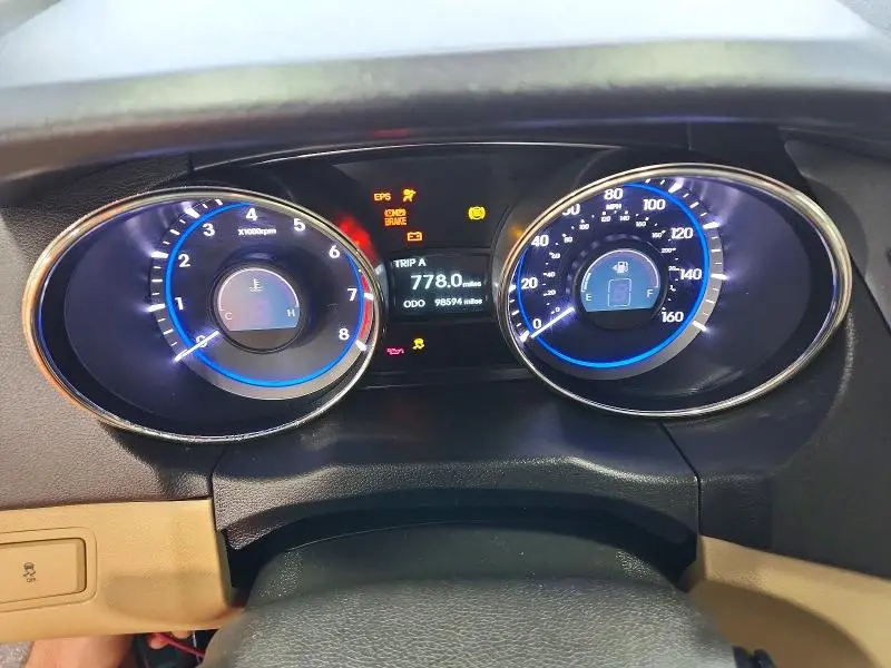 2011 HYUNDAI SONATA GLS  