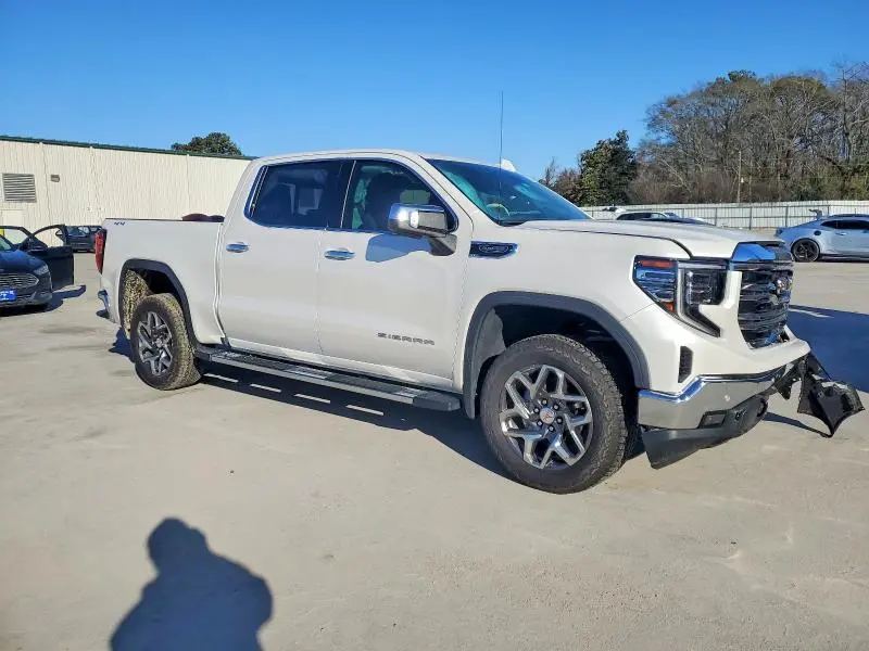 2024 GMC SIERRA K1500 SLT  