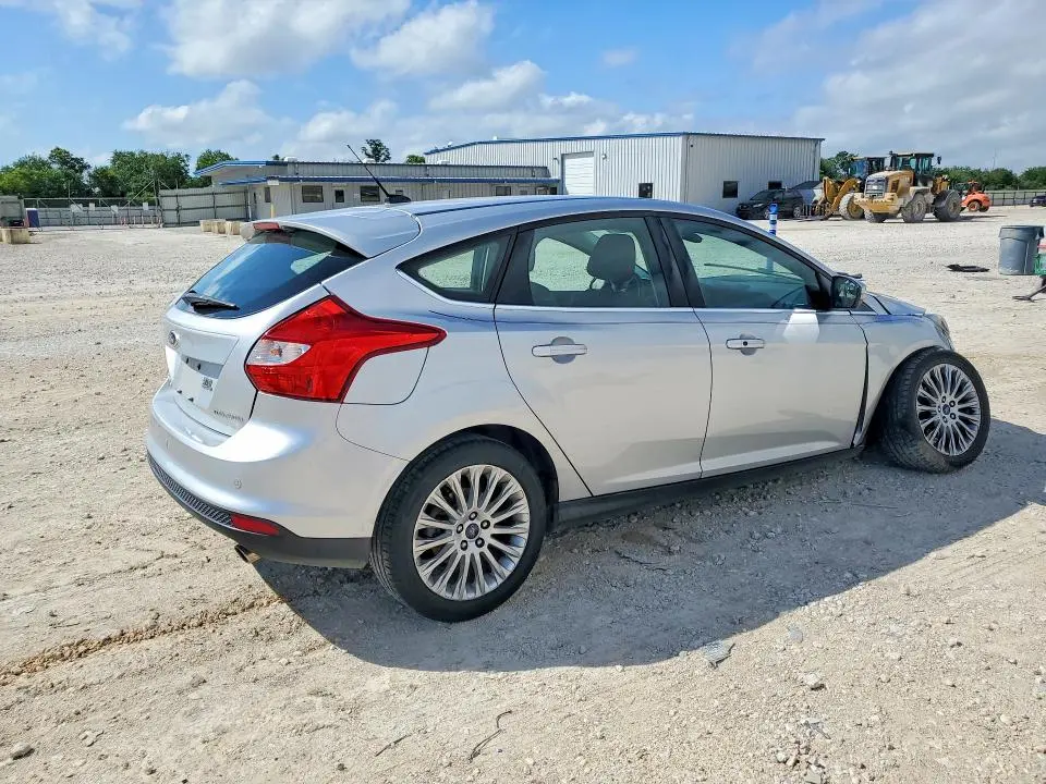 2012 FORD FOCUS TITANIUM  