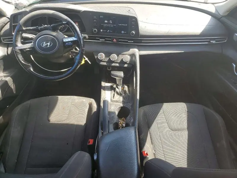2021 HYUNDAI ELANTRA SE  