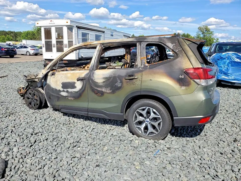 2021 SUBARU FORESTER PREMIUM  