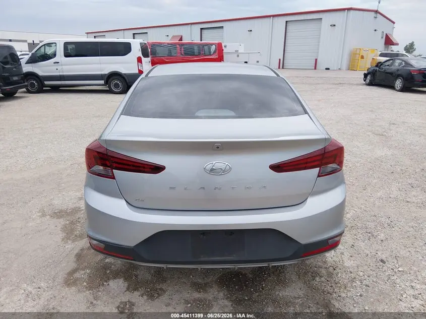 2020 HYUNDAI ELANTRA SE