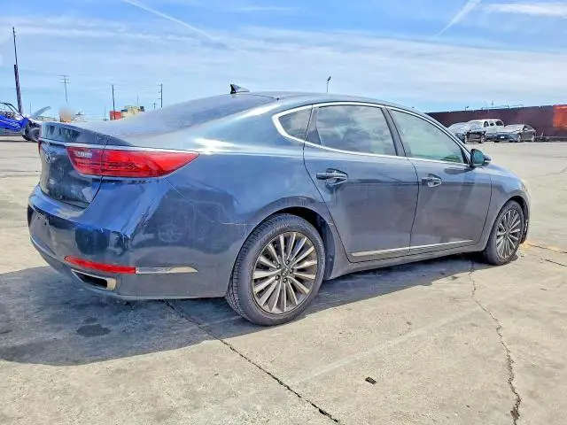 2017 KIA CADENZA PREMIUM  