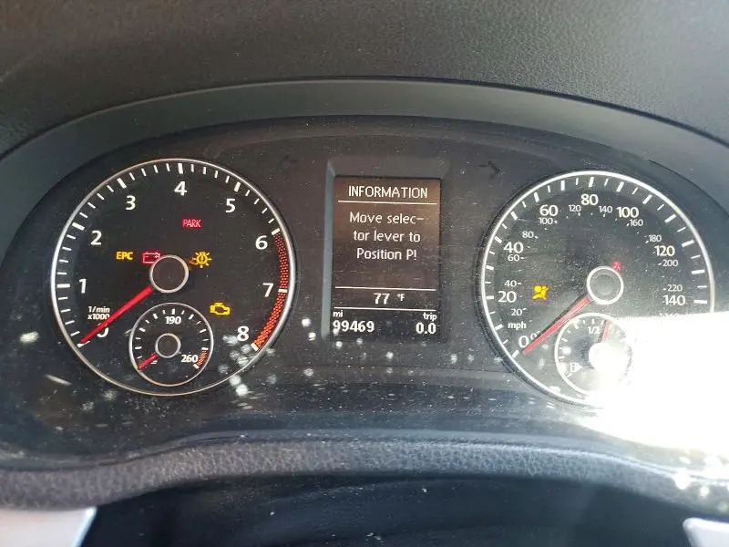 2013 VOLKSWAGEN PASSAT SE  