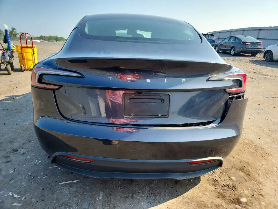 2025 TESLA MODEL 3   