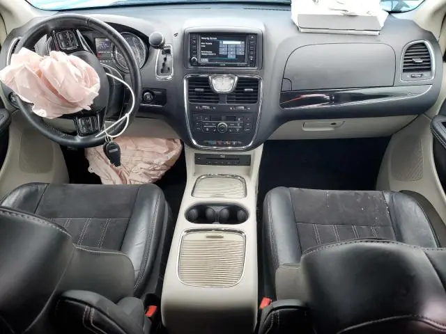 2016 CHRYSLER TOWN & COUNTRY LIMITED  