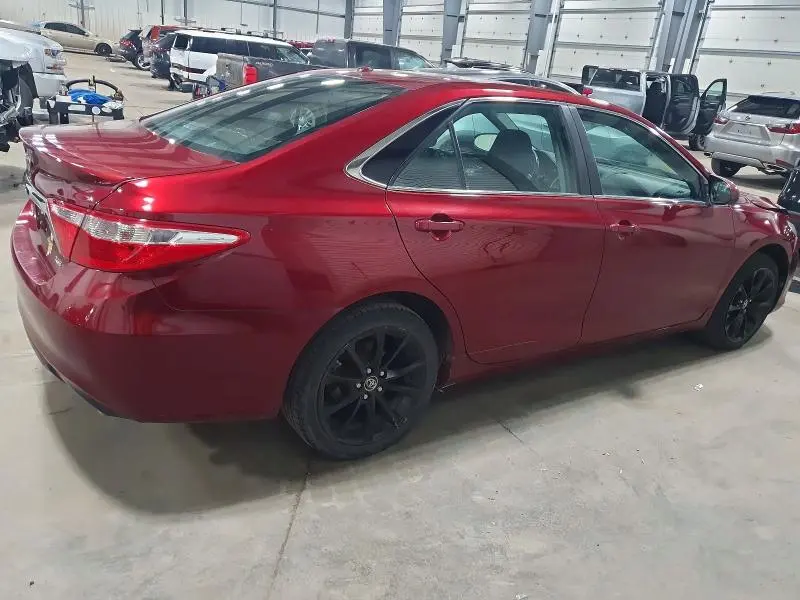 2016 TOYOTA CAMRY LE  