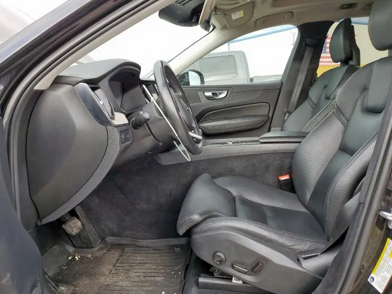 2018 VOLVO XC60 T6  
