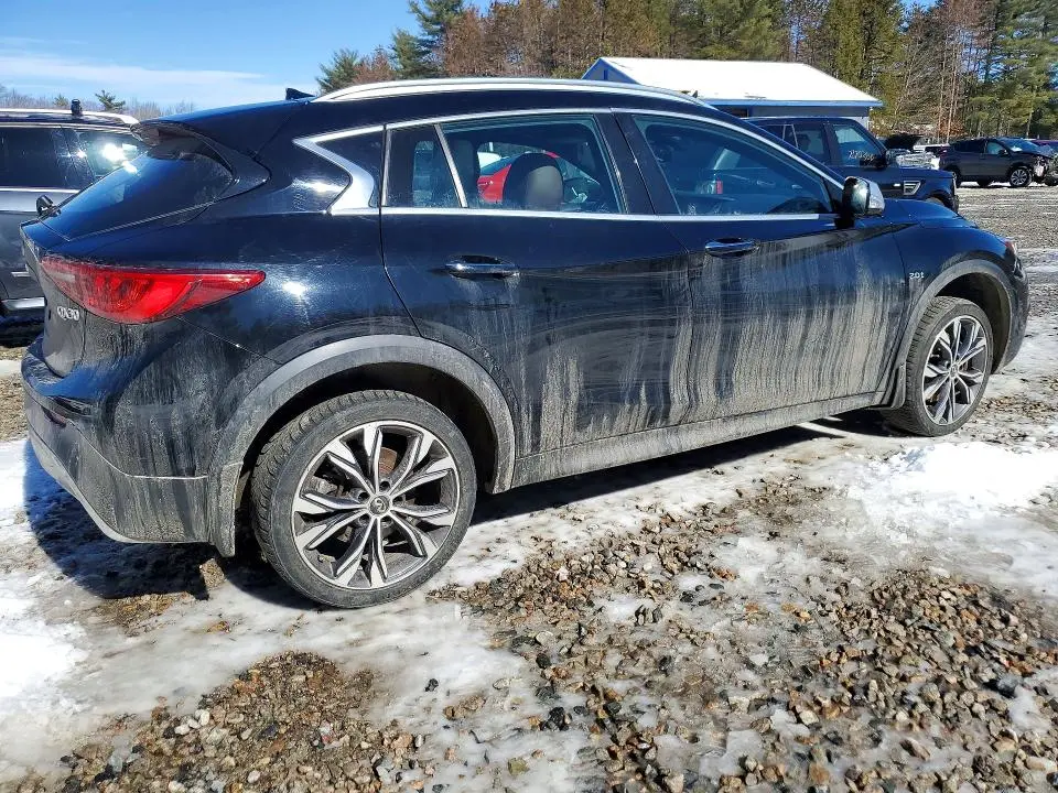 2017 INFINITI QX30 PREMIUM  