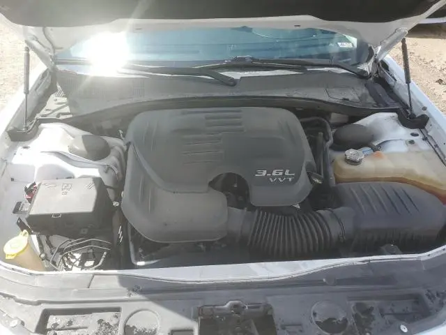 2016 CHRYSLER 300 LIMITED  