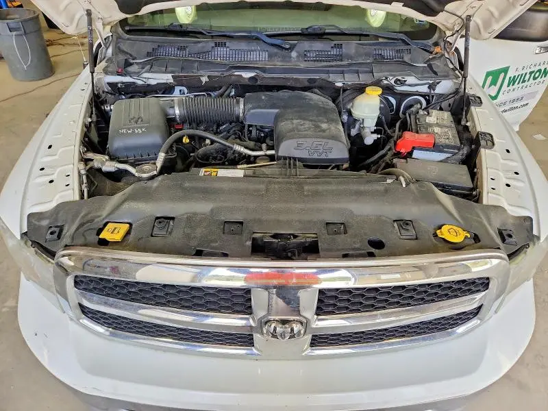 2017 RAM 1500 SLT  