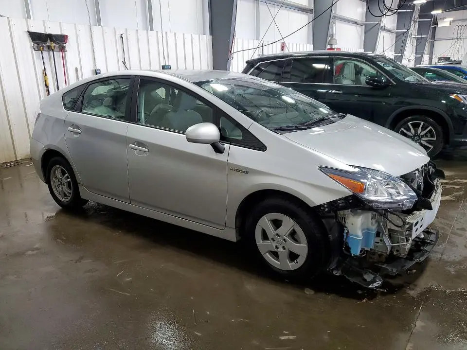 2010 TOYOTA PRIUS II  
