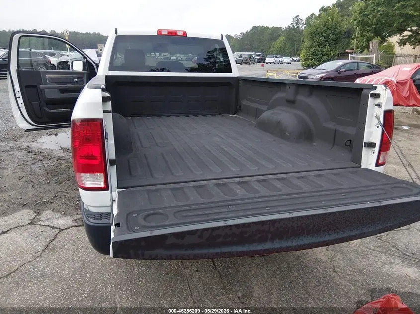 2017 RAM 1500 TRADESMAN  4X2 8' BOX