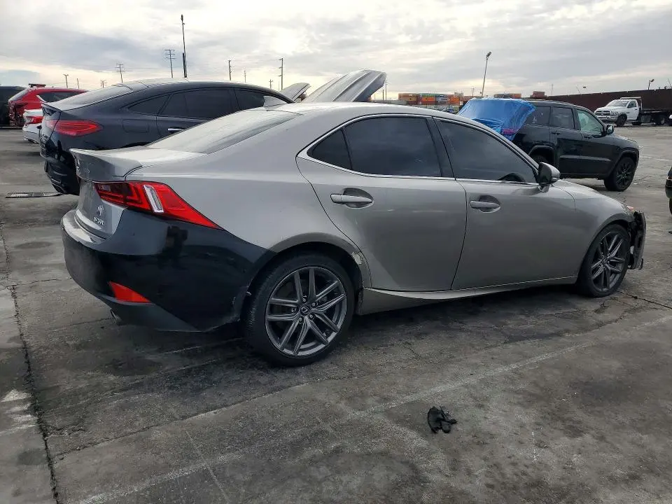 2016 LEXUS IS 200T  
