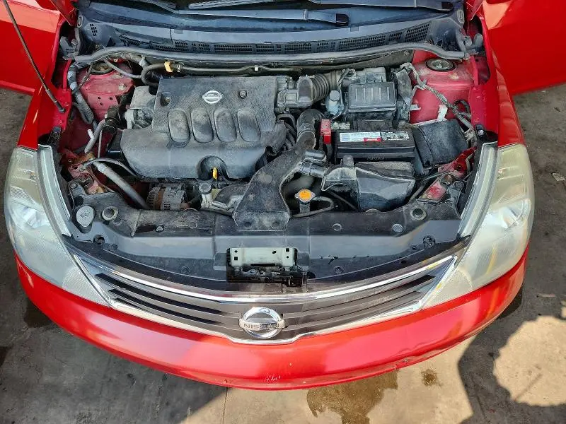 2010 NISSAN VERSA 1.8 S  