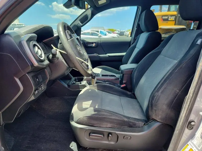 2021 TOYOTA TACOMA SR5 V6  