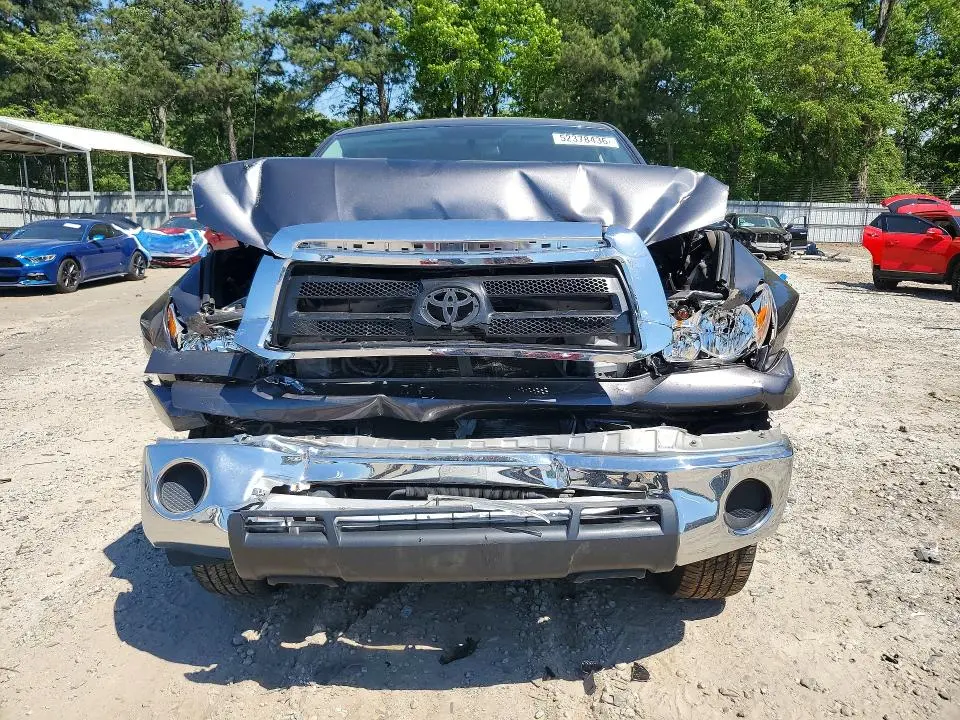 2011 TOYOTA TUNDRA CREWMAX SR5  