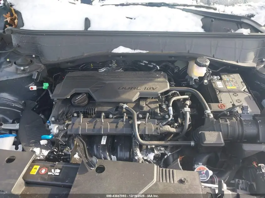 2025 HYUNDAI KONA SE