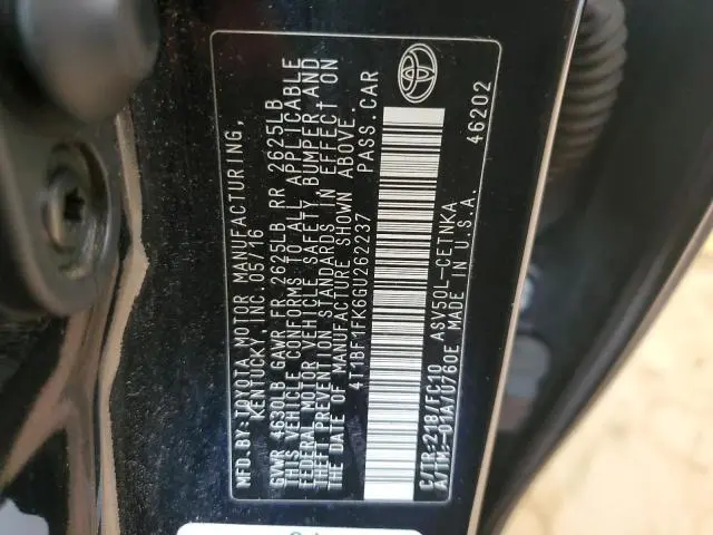 2016 TOYOTA CAMRY LE  