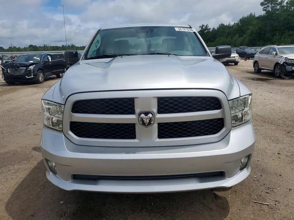 2016 RAM 1500 ST  