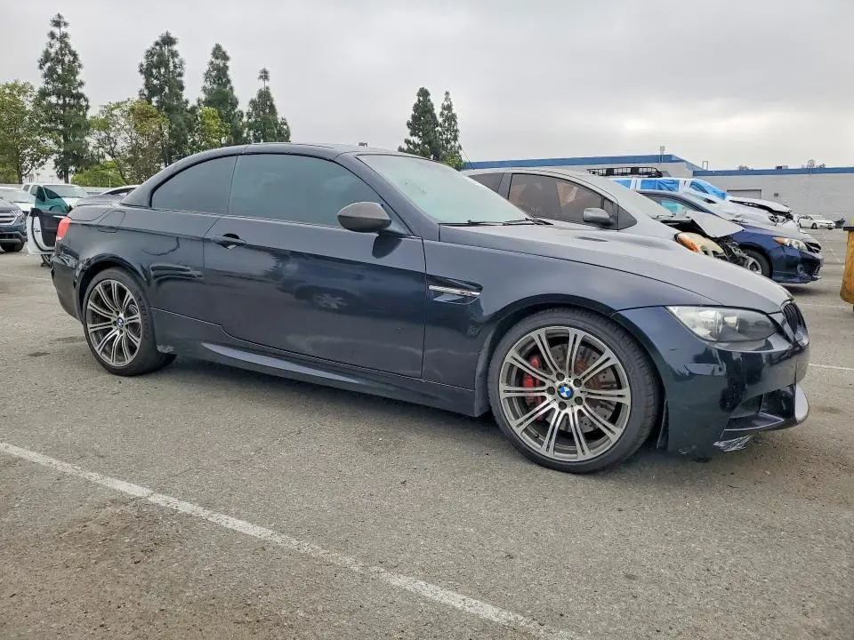 2010 BMW M3   