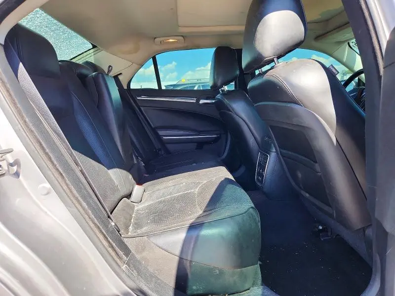 2017 CHRYSLER 300C   