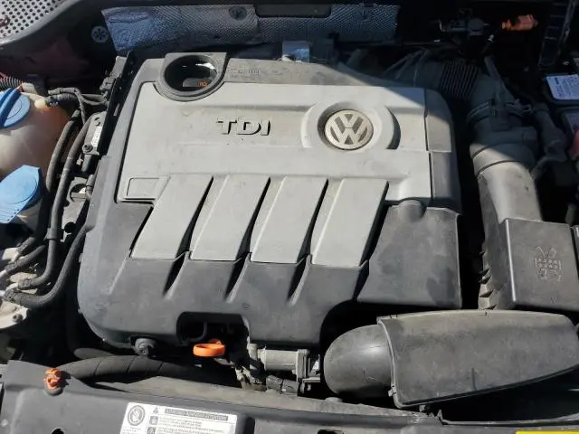 2013 VOLKSWAGEN BEETLE   