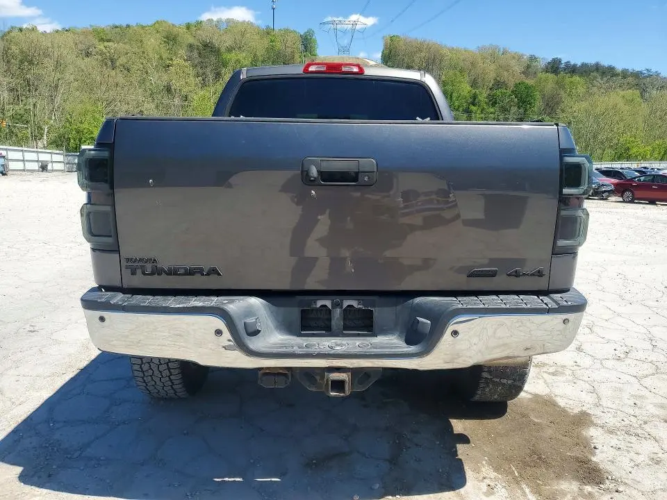 2011 TOYOTA TUNDRA CREWMAX LIMITED  