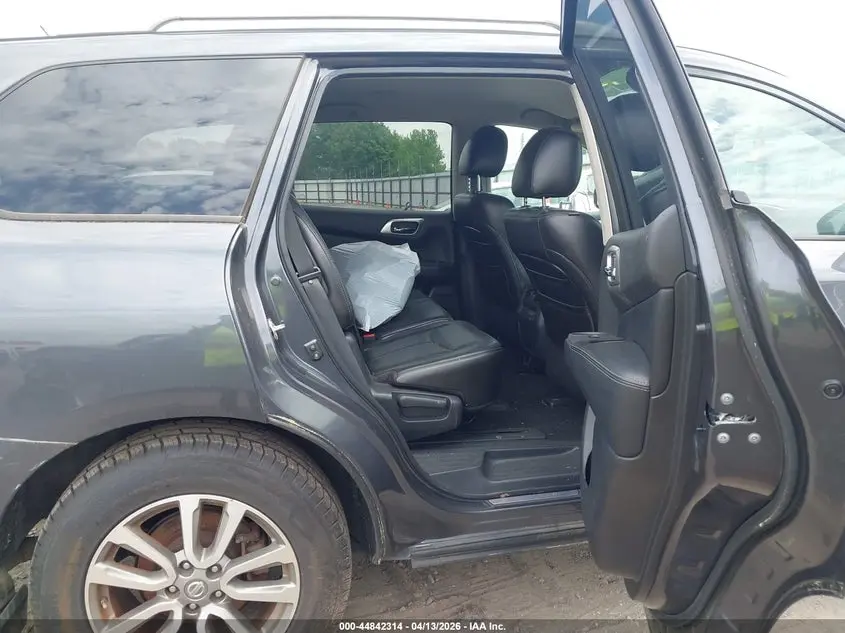 2013 NISSAN PATHFINDER SL