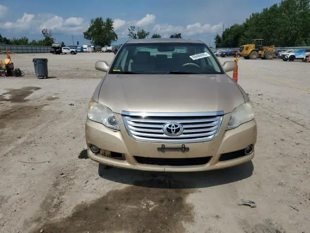 2010 TOYOTA AVALON XL  