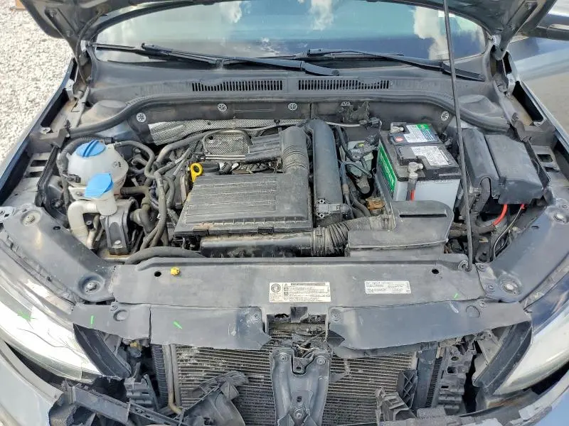 2017 VOLKSWAGEN JETTA SE  