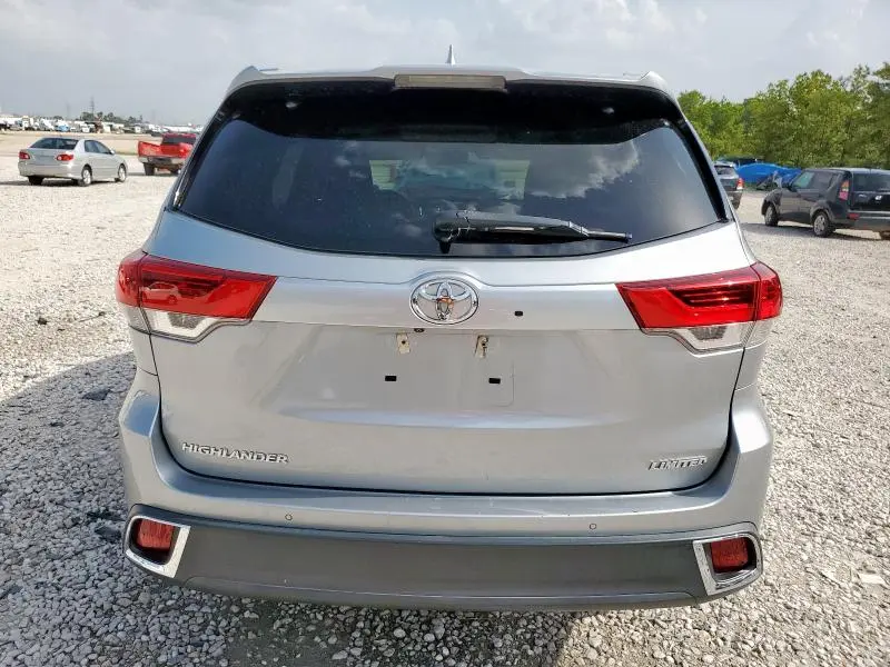 2017 TOYOTA HIGHLANDER LIMITED  