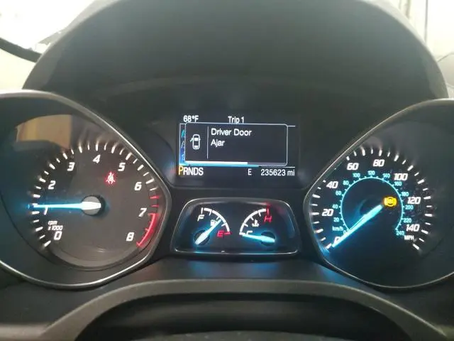 2016 FORD ESCAPE S  