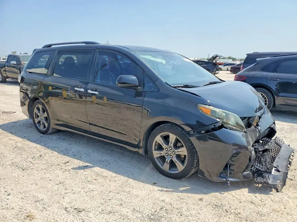 2018 TOYOTA SIENNA SE 8-PASSENGER  