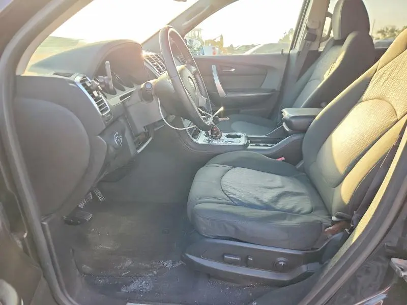 2011 GMC ACADIA SLE  
