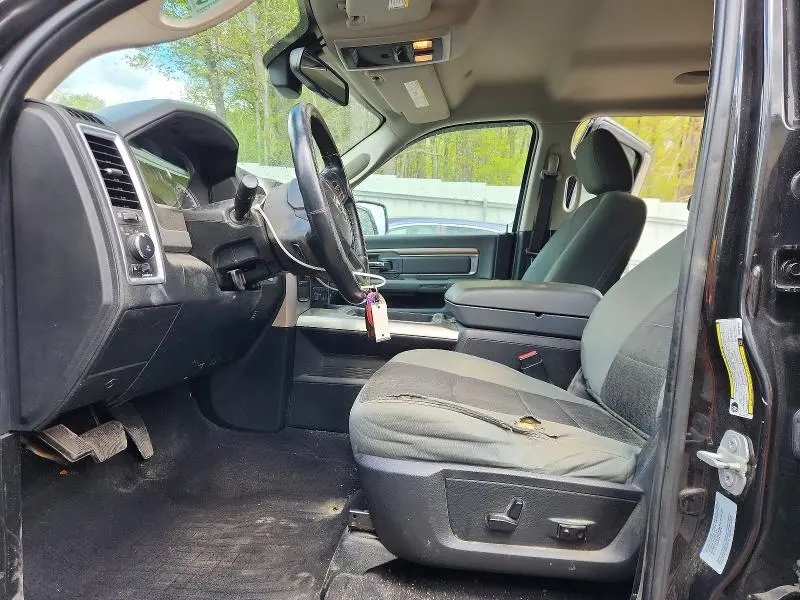 2017 RAM 2500 SLT  