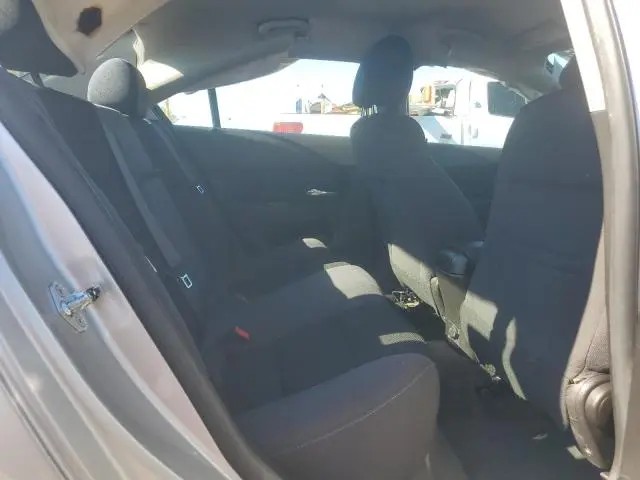 2015 CHEVROLET CRUZE LT  