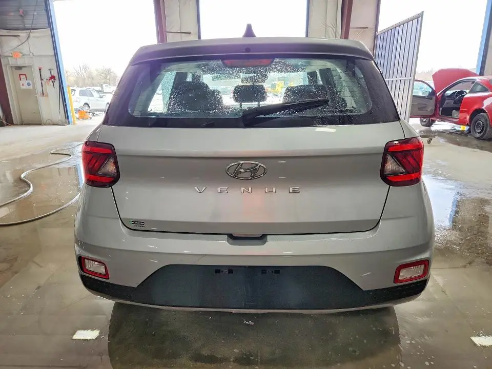 2021 HYUNDAI VENUE SE  
