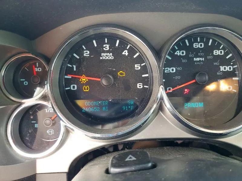 2011 CHEVROLET SILVERADO K1500 LT  