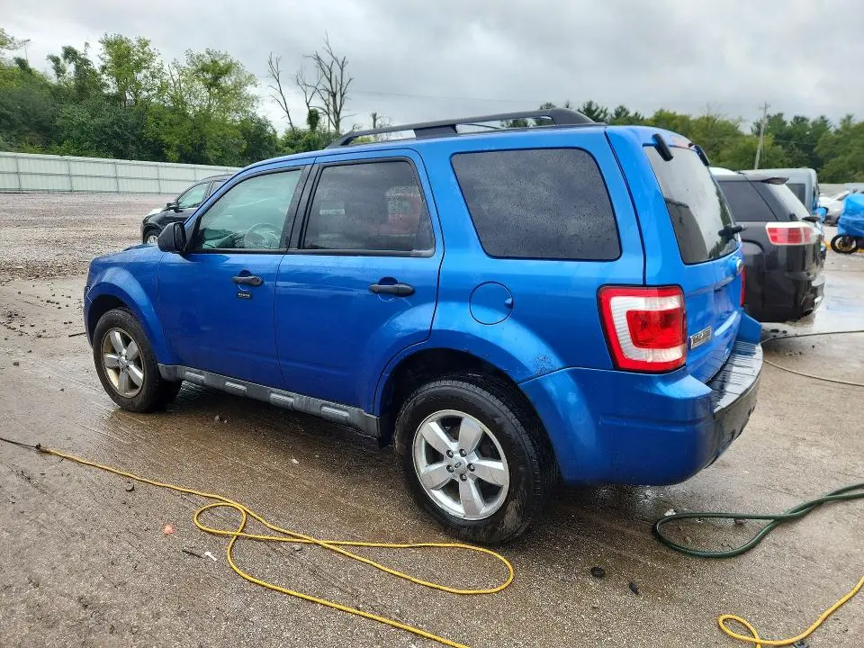 2011 FORD ESCAPE XLT  