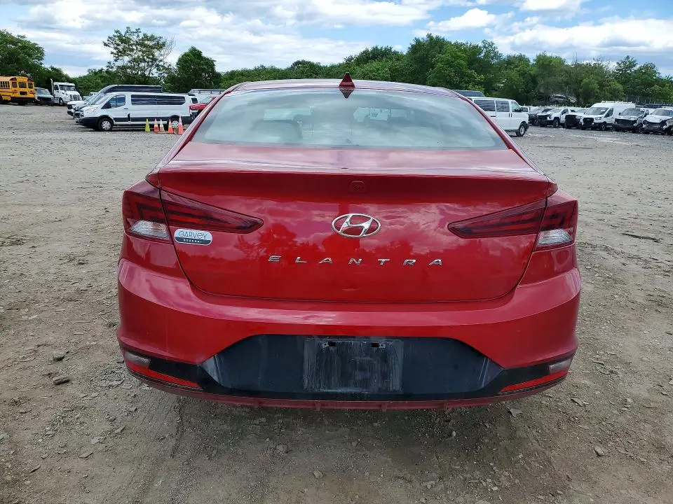 2020 HYUNDAI ELANTRA SEL  