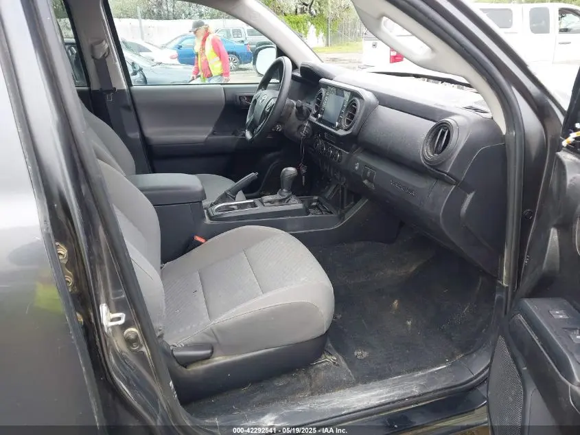 2022 TOYOTA TACOMA SR V6