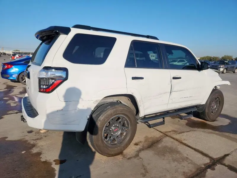 2021 TOYOTA 4RUNNER VENTURE  