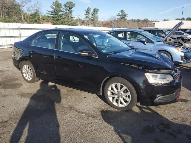 2013 VOLKSWAGEN JETTA SE  