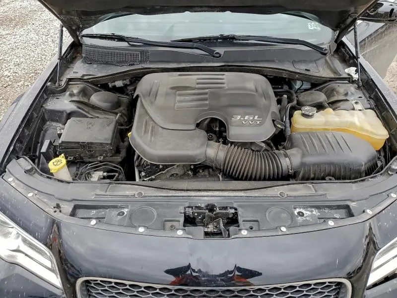 2016 CHRYSLER 300C PLATINUM  