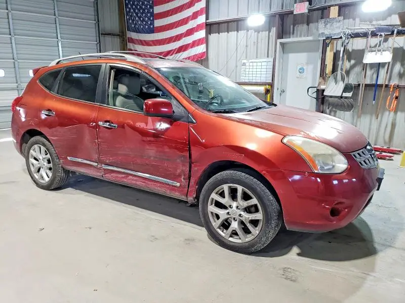 2011 NISSAN ROGUE S  