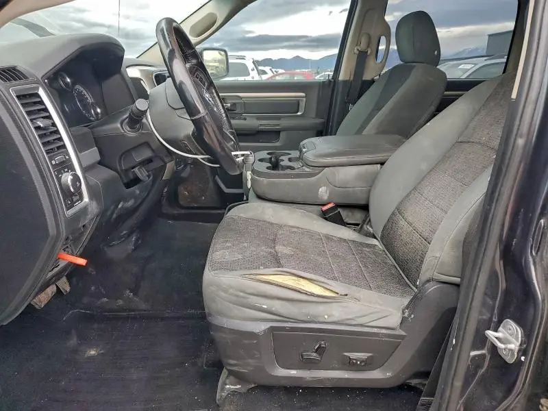 2014 RAM 1500 SLT  