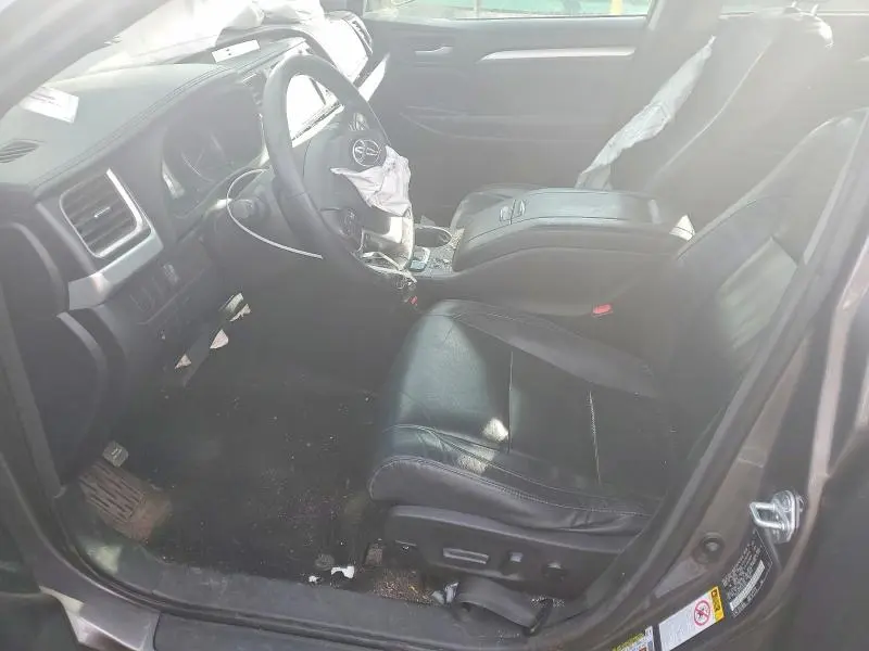 2015 TOYOTA HIGHLANDER XLE  