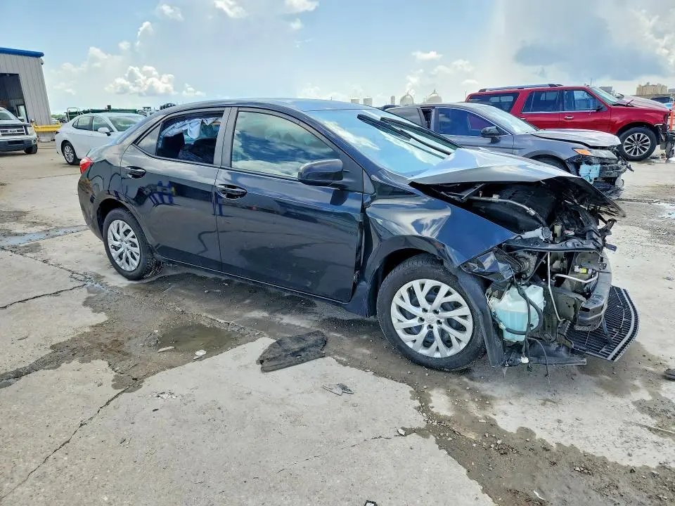2018 TOYOTA COROLLA LE  